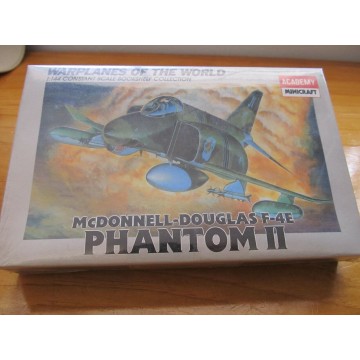 McDonnel Douglas F-4...