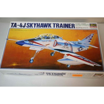 HASEGAWA  SKYHAWK TRAINER 1/48